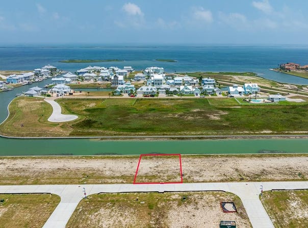 4005 Punta Mita Drive, ROCKPORT, TX 78382
