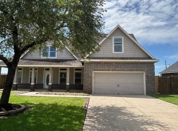 14006 Tobago Court, Mont Belvieu, TX 77523