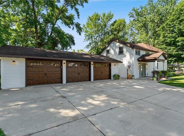 640 3rd Street N, Dassel, MN 55325