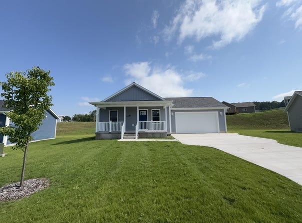 260 Willowside Drive, Shelby, MI 49455