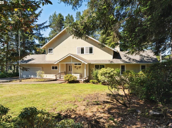 5192 RUSSELL DR, Florence, OR 97439