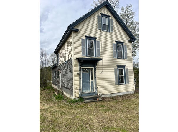 5 High Street, Dover-Foxcroft, ME 04426