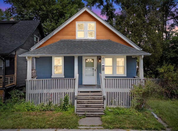 404 W Muir Avenue, Hazel Park, MI 48030