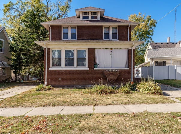 806 S Oak, FREEPORT, IL 61032