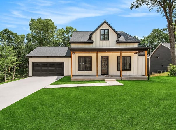 7143 Mid Timber Drive, Greenville, MI 48838