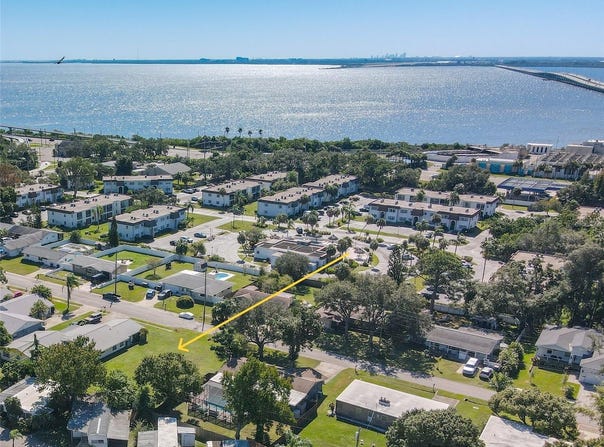 DOWNING Street, CLEARWATER, FL 33759