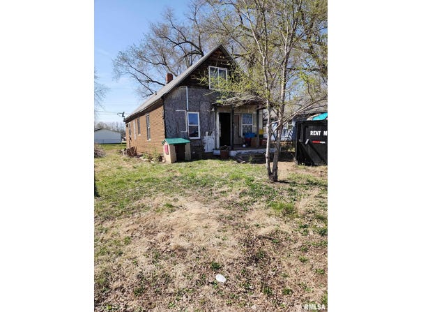 205 2ND Street, South Pekin, IL 61564