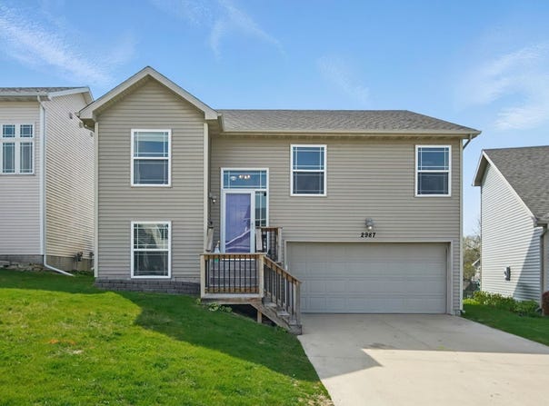 2987 Jaden Lane, Norwalk, IA 50211