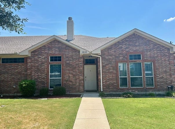 1610 Poinsettia Boulevard, Denton, TX 76208