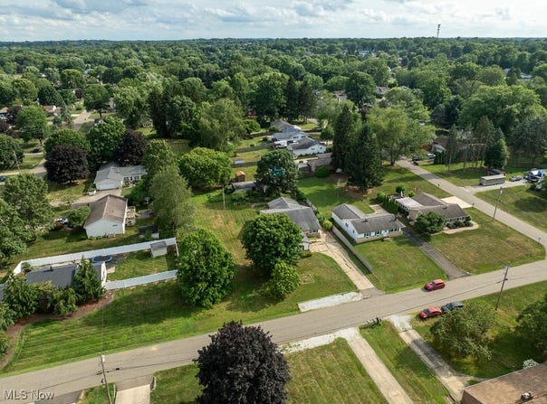 Cambridge Street NW, Massillon, OH 44646