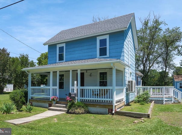 6033 LEWIS ST, CHINCOTEAGUE ISLAND, VA 23336