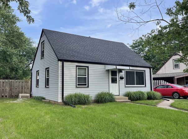 5637 Hollis, LOVES PARK, IL 61111