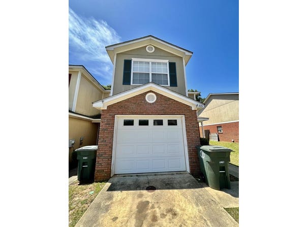 103 N Springview Dr, Enterprise, AL 36330