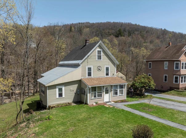 313 Tunnel Street, Readsboro, VT 05350