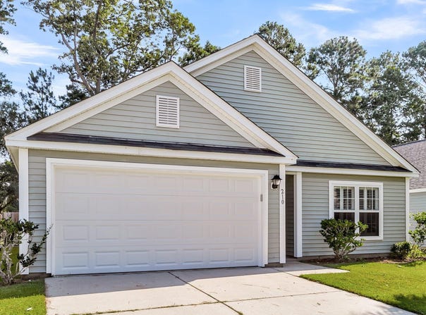 210 Wildberry Lane, Goose Creek, SC 29445