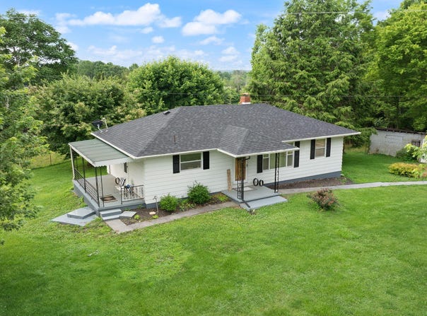 9991 Hwy 1676, Science Hill, KY 42553