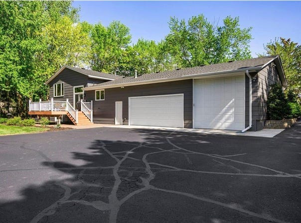 10798 River Road NE, Hanover, MN 55341