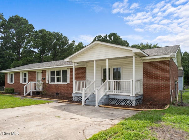 4 Earl Place, Midway Park, NC 28544