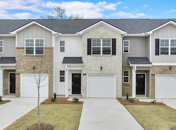 206 Kenmore Circle, Perry, GA 31069
