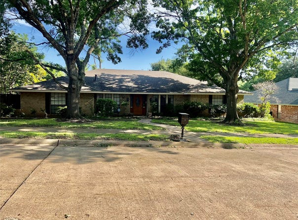 141 Palmer Circle, Lancaster, TX 75146