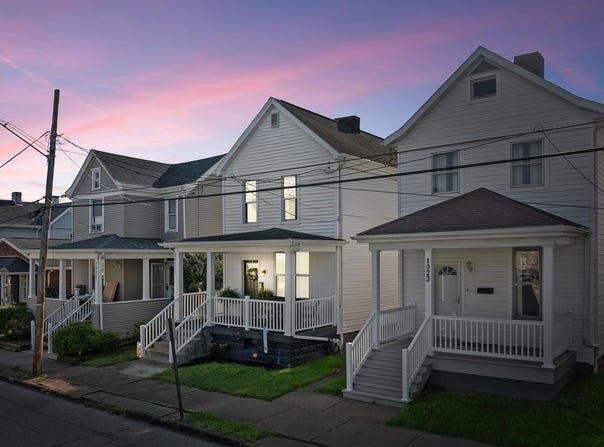 1025 Morton Ave, Moundsville, WV 26041