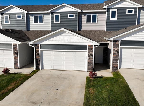3005 Bracken Place, Norwalk, IA 50211