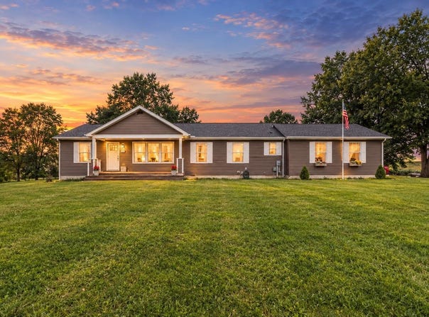 6048 Territorial Road, Benton Harbor, MI 49022
