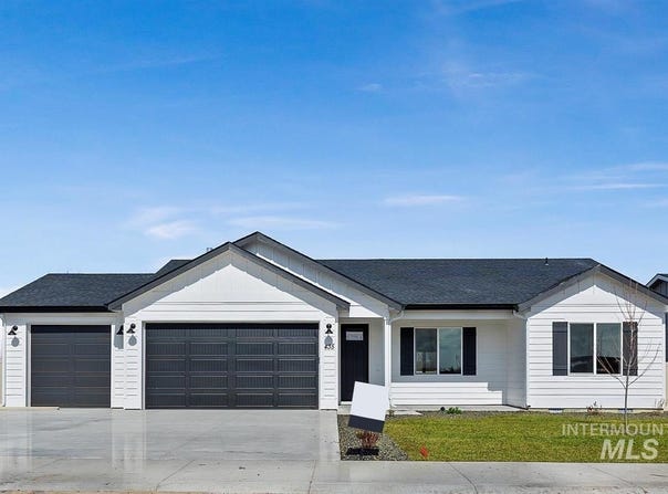 435 October Sky Street, New Plymouth, ID 83655