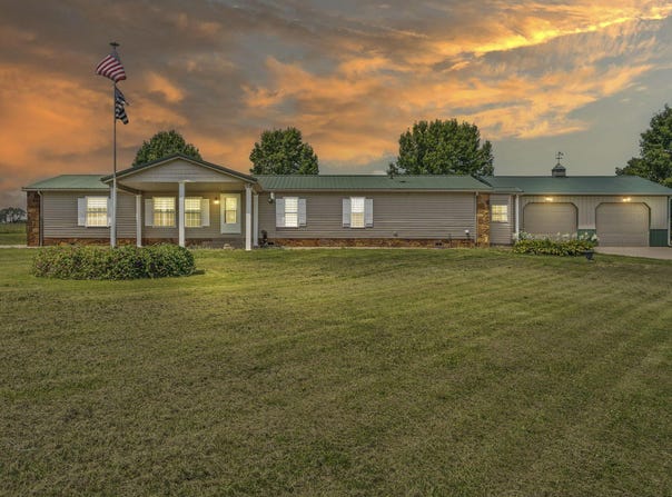 439 Lenape Road, Billings, MO 65610