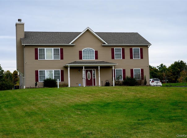 6 Beverly Road, Middletown, NY 10940