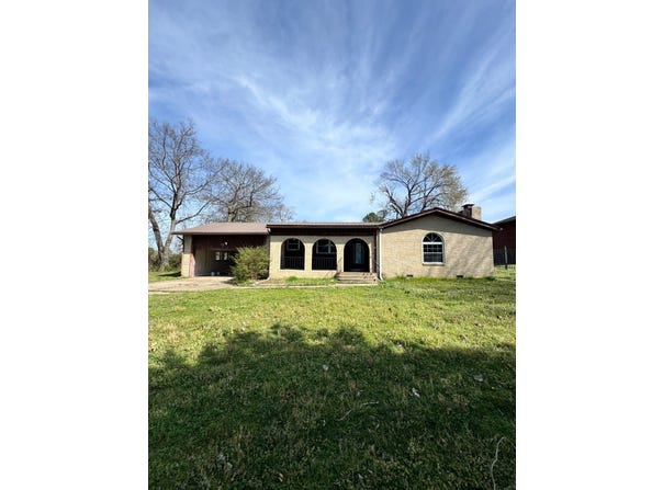 607 Lehigh Ave, Hartshorne, OK 74547