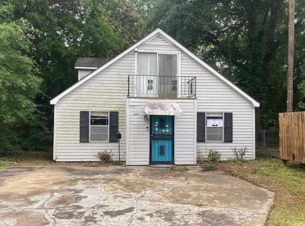808 Pecan Street, Belzoni, MS 39038