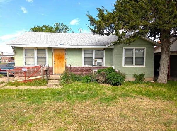 2214 N Woodland Street, Amarillo, TX 79107