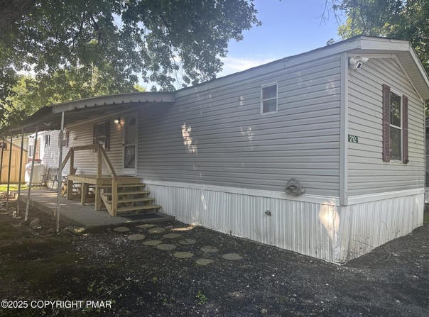 212 Kims Way, Stroudsburg, PA 18360