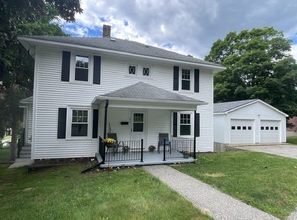 186 North St, Ware, MA 01082