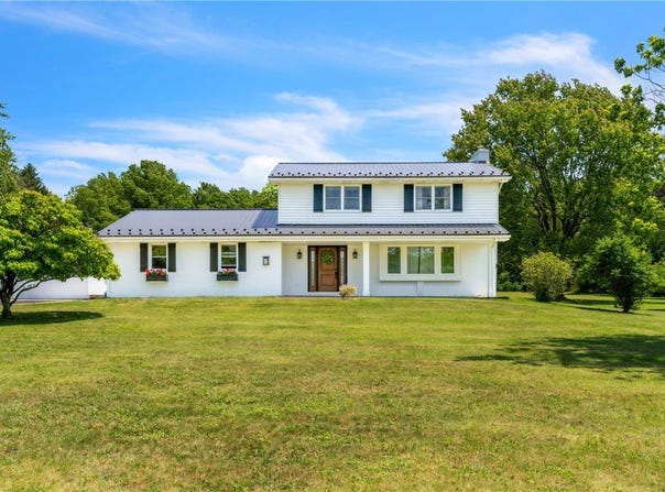 626 Solomon Temple Road, Unity  Twp, PA 15650