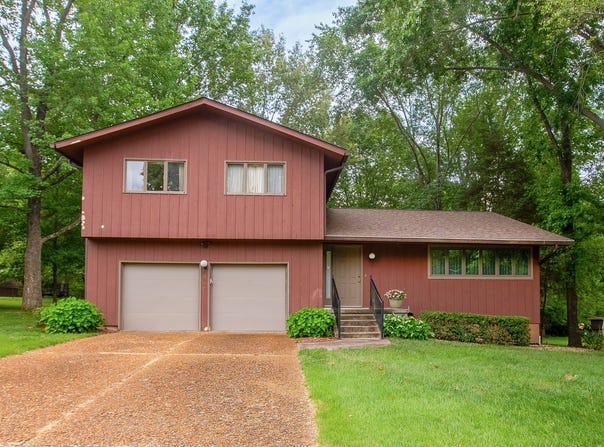 3007 W Kent Drive, Carbondale, IL 62901