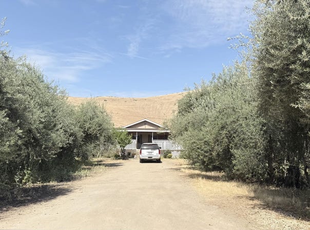 36189 Road 196, Woodlake, CA 93286