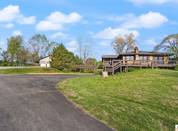 932 Russell Road, Columbia, KY 42728
