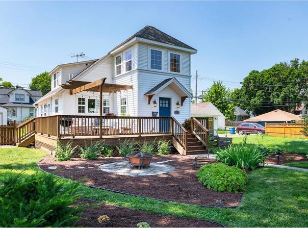 30 6th Avenue N, Hopkins, MN 55343