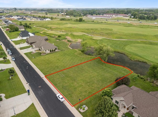 556 ROYAL ST PATS Drive, WRIGHTSTOWN, WI 54180