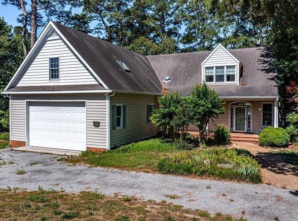 75 LaGrange Avenue, KILMARNOCK, VA 22482