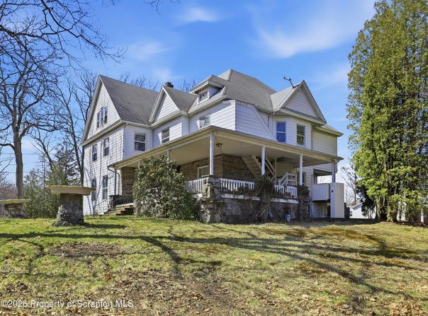 294 Elmhurst Boulevard, Dunmore, PA 18505