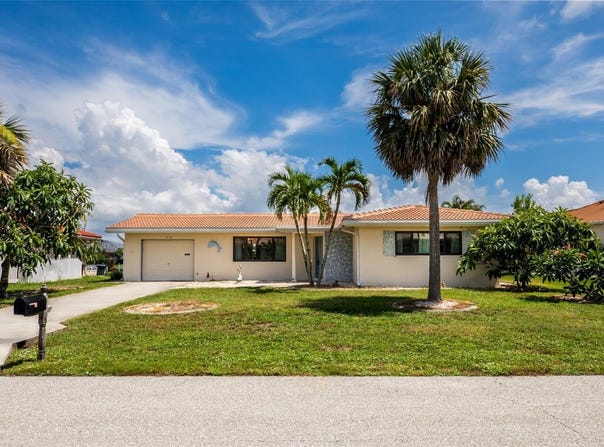 1640 VIA BIANCA, PUNTA GORDA, FL 33950