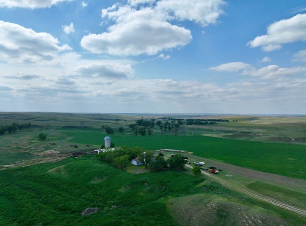 2865 Road 30, Bird City, KS 67731