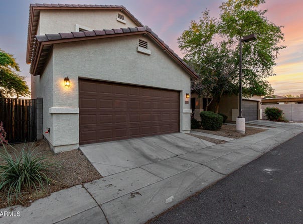 10225 W CAMELBACK Road, Phoenix, AZ 85037