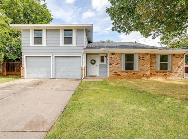 1233 Nicole Way, Fort Worth, TX 76028