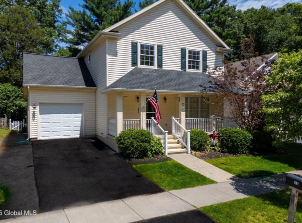 13 Horseshoe Drive, Saratoga Springs, NY 12866