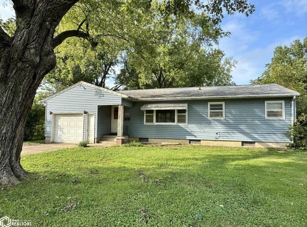 707 W Tyler Avenue, Fairfield, IA 52556