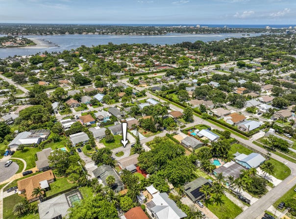 1010 Comanche Street, Jupiter, FL 33458